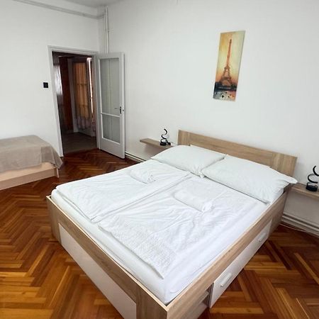 Pingvin Cukraszda Apartman Balatonmáriafürdő المظهر الخارجي الصورة