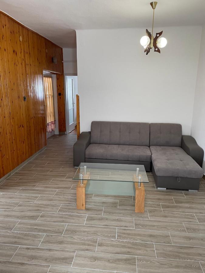 Pingvin Cukraszda Apartman Balatonmáriafürdő المظهر الخارجي الصورة